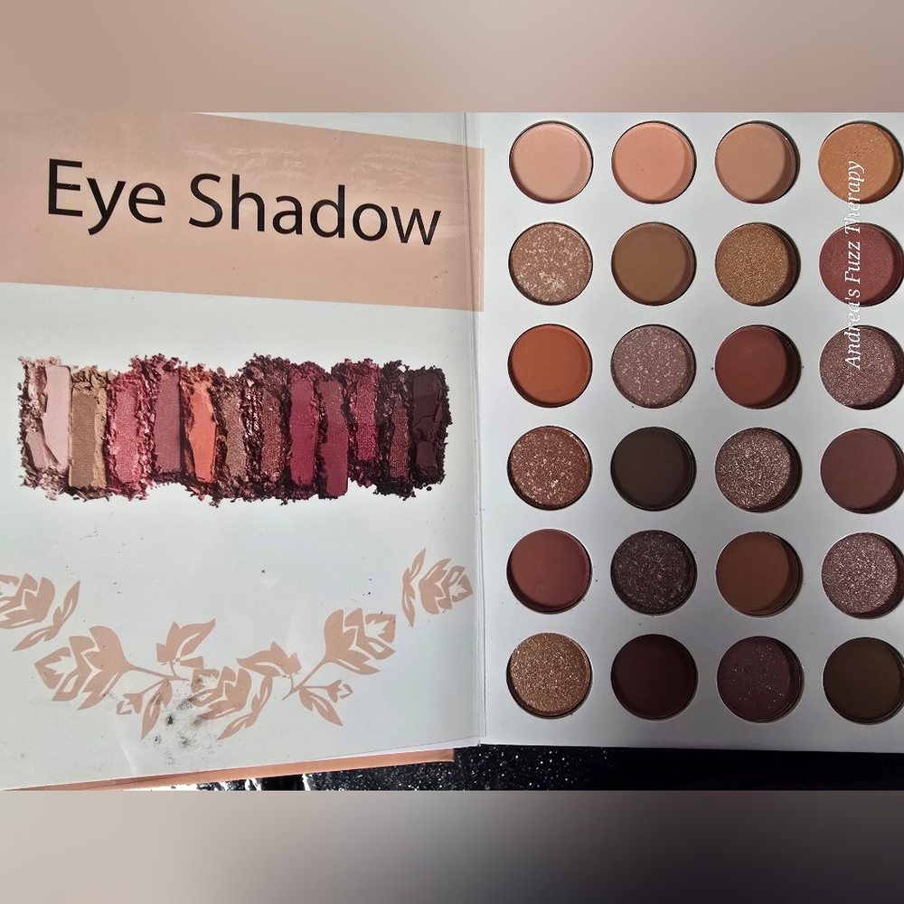 Makeup Book! - Picture 2 of 5